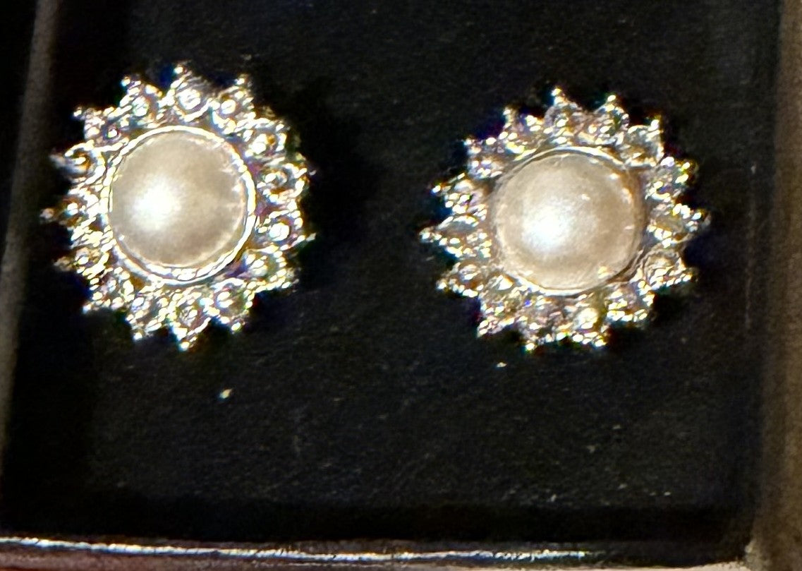 Silver Pearl Stud Earrings